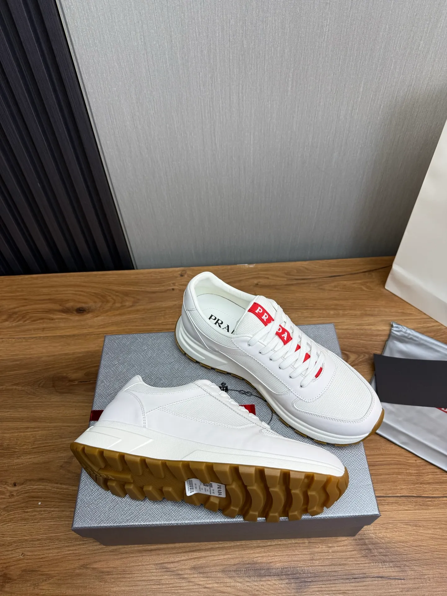 Men's shoes 💰560💰 [PRADA] Men's shoes are popular in the counter, official website is synchronized, 1 high-quality shipment ✔️Original cowhide upper + cowhide lining, 1🆚1 replica, original sole, 38-45 (45 customized, non-refundable)